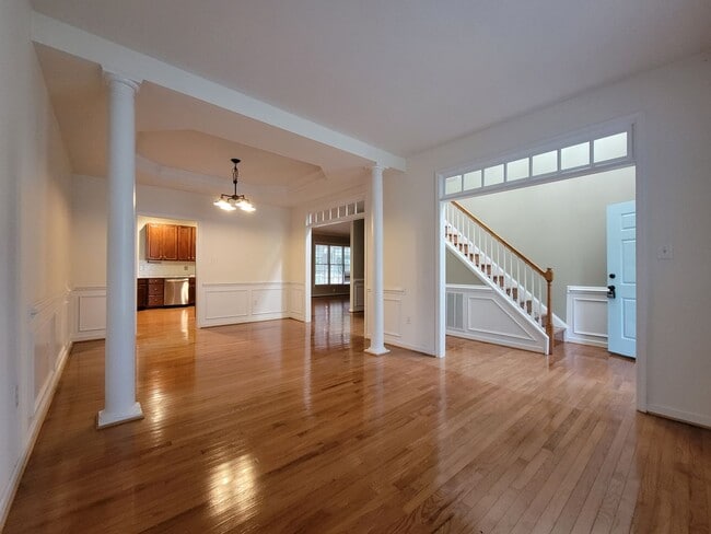 Photo - Large contemporary in Birkdale Subdivision...