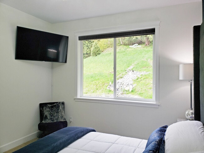 Photo - 4812 Beaver Pond Dr S