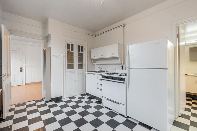 Photo - Cozy Studio Available Today in Goose Hollow! Unit 1518C