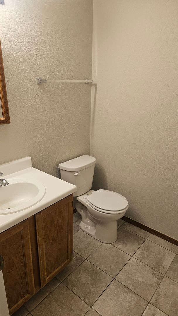 Photo - Clean 3 Bedroom Home near CSU