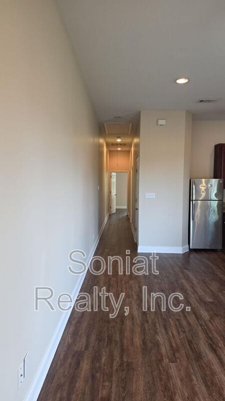 Photo - 2932 Spain St