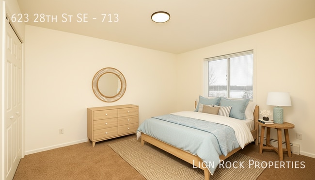 Photo - 623 28th St SE Unit 713