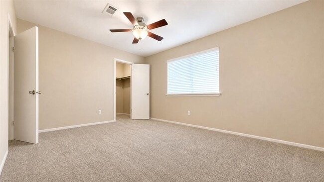 Photo - 1105 Green Meadow Dr