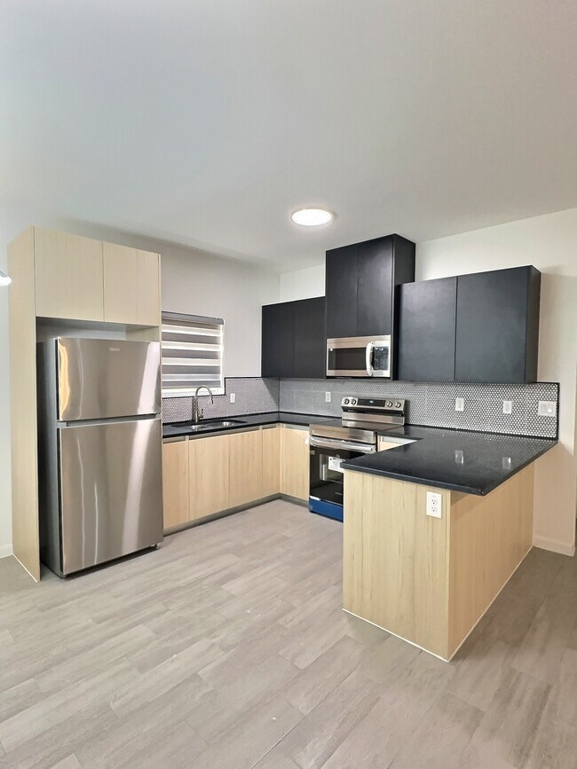 3912 Ventura Ave Unit 1