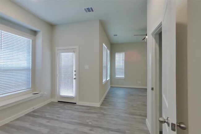 Photo - 9835 Willow Creek Commerce Dr