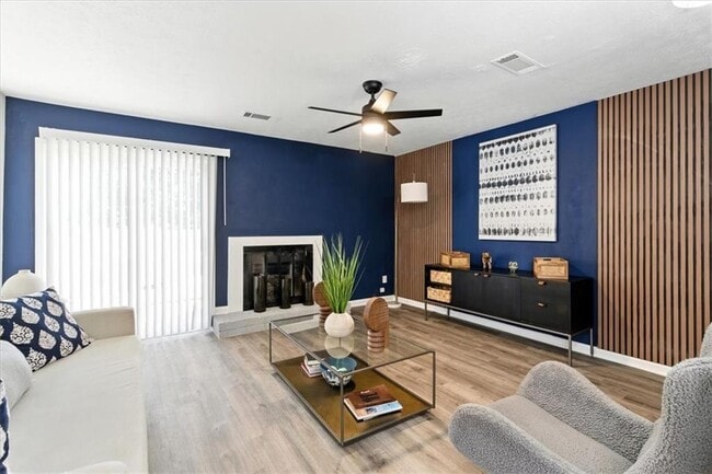 Photo - 1524 Springleaf Cir SE