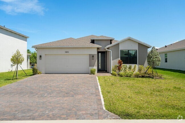 Building Photo - 5892 SE Sky Blue Cir Rental