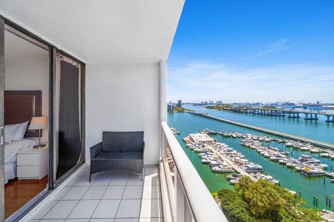 Photo - 1717 N Bayshore Dr Unit ID1054095P