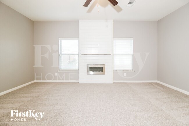 Photo - 5401 Zara Dr