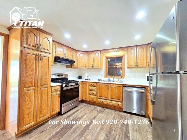 Photo - 2637 E Shore Dr