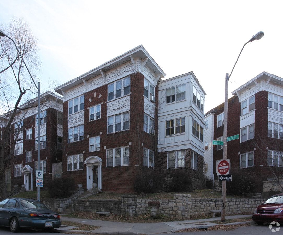 Photo - 1319-1321 Valentine Rd