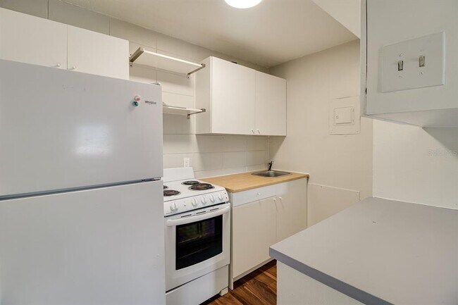 Photo - 1341 W Point Dr Unit 1