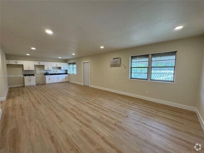 Building Photo - 1711 Fillmore St Unit 8 Rental