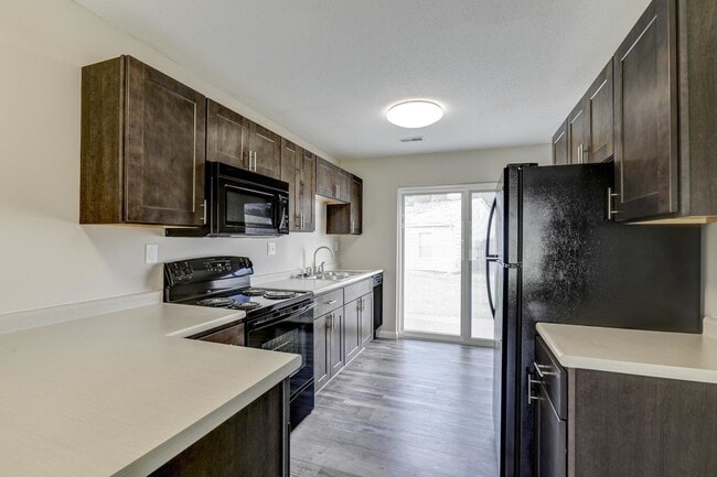 Building Photo - Fairlawn Village Rental