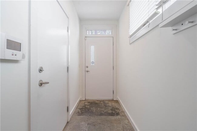 Photo - 1338 Rietveld Row NW