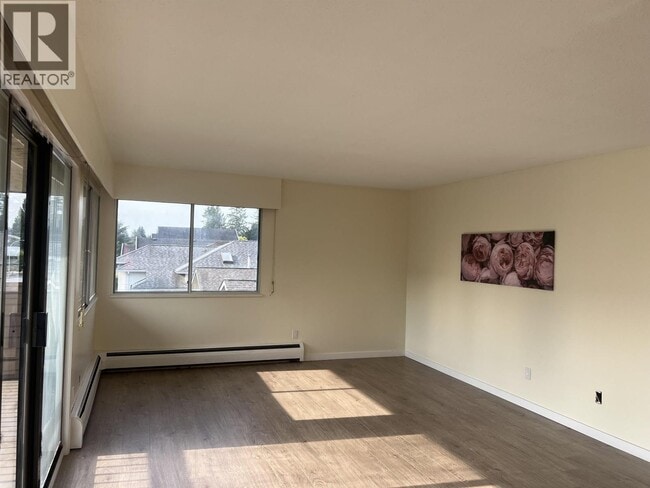 3481 Sefton St Unit 101