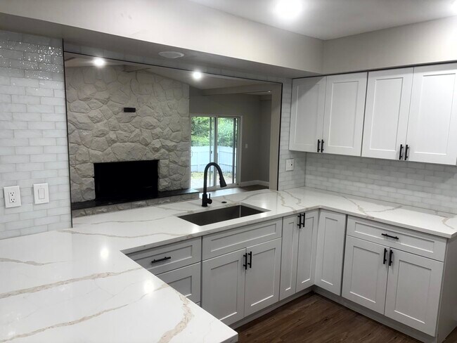 Photo - 29621 Fernhill Dr