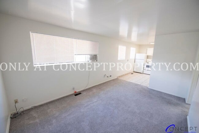Building Photo - 421 E 6th Ave Unit C