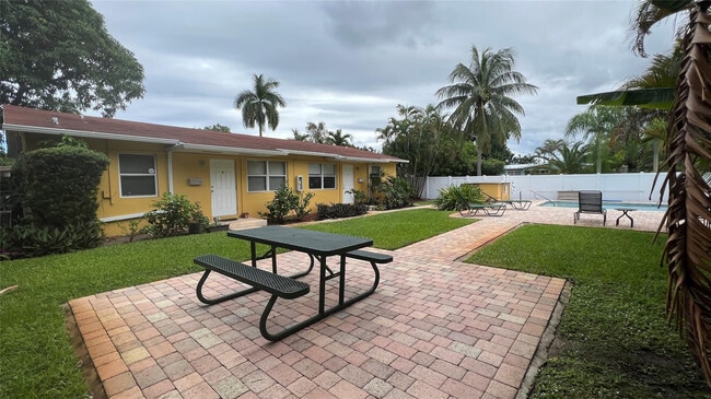 Photo - 1301 NE 15th St Unit 1