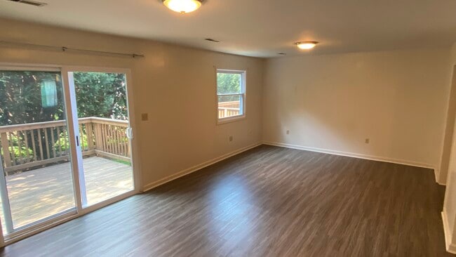 Photo - 703 Montgomery St