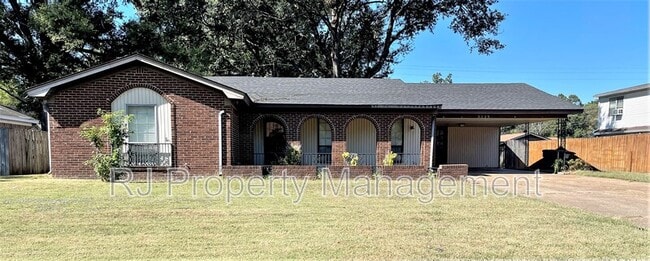 Building Photo - 3235 Foxgate Dr