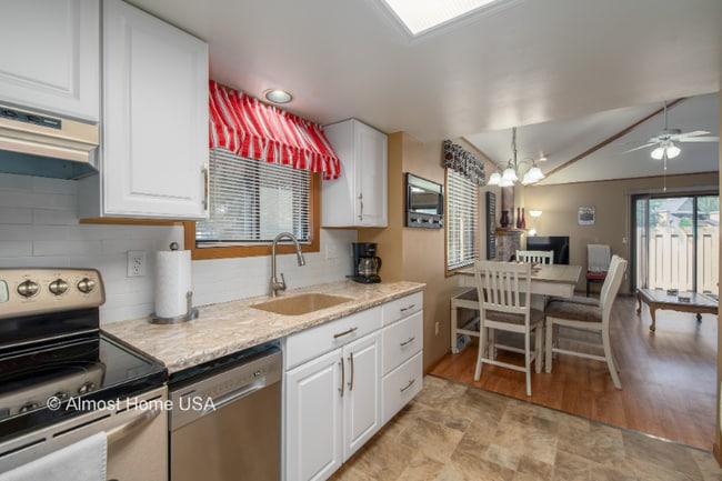 Photo - 1357 W 18th Ave