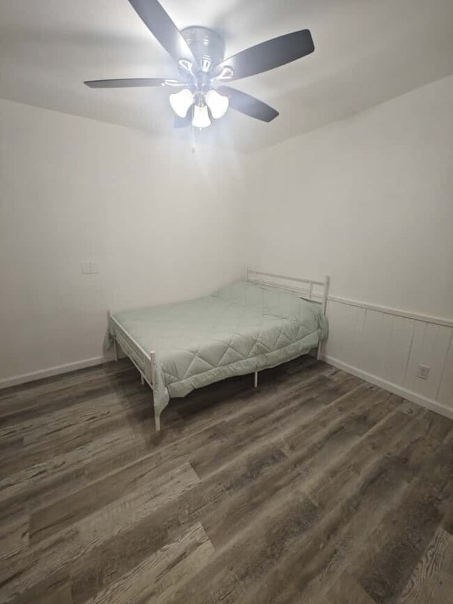 Photo - 306 W Lewis St Unit 4