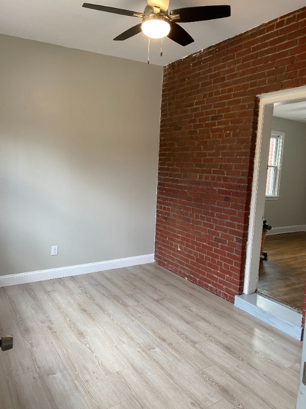 Photo - 3914 9th St NE Unit 4