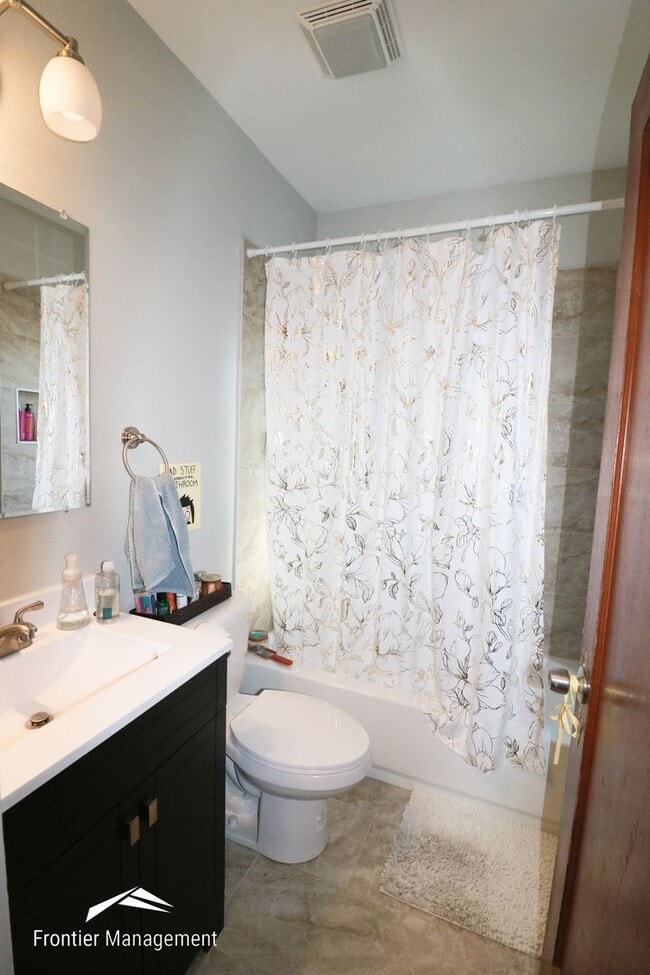 Photo - Awesome 4 bedroom 2 bathroom home located ...