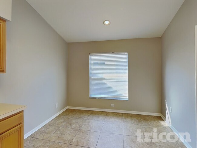 Photo - 1926 Sean Wood Cir