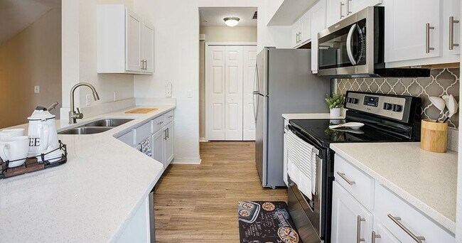 Windermere at Lakes Edge Apartments