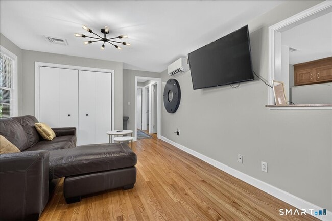 440 Evergreen Ave