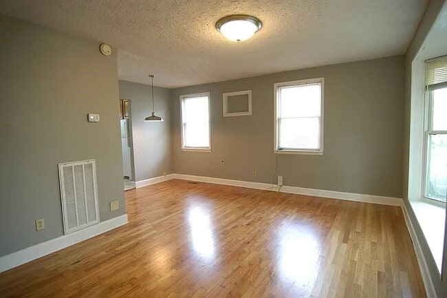 Photo - 711 Croley Dr