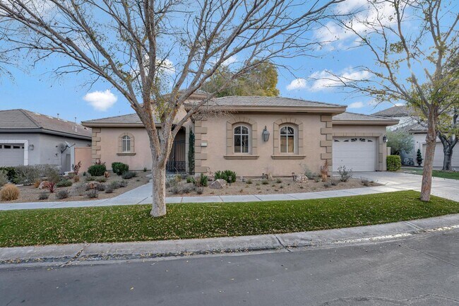 Photo - Queensridge Beauty - 5 bedroom on a 1/4+ acre lot