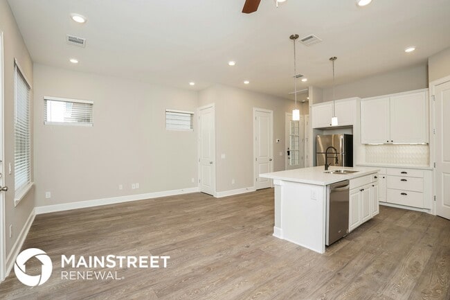 Photo - 5117 Royal Heath Dr