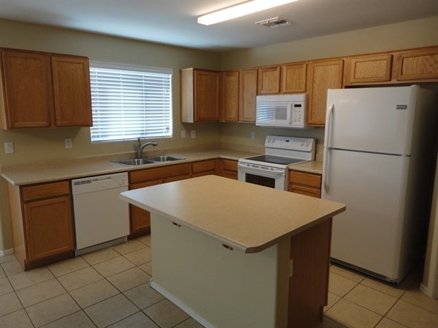 Photo - 206 S 151st Ave