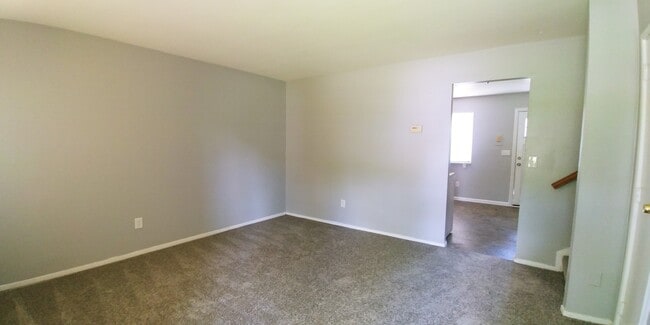 Photo - Spacious 3 Bedroom Home with Finished Basement & Large Backyard – Springfield Township!