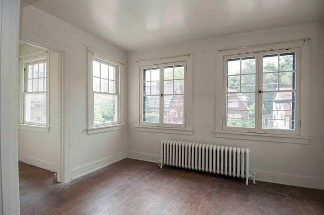 Photo - 6535 Northumberland St Unit 1