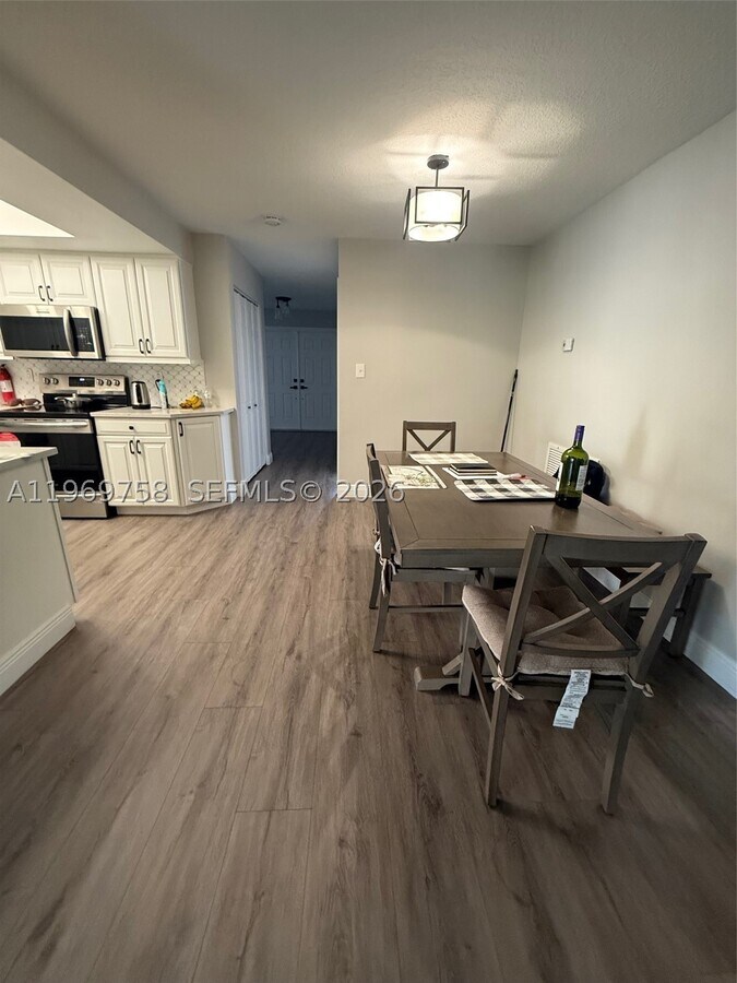 Photo - 10403 NW 80 St