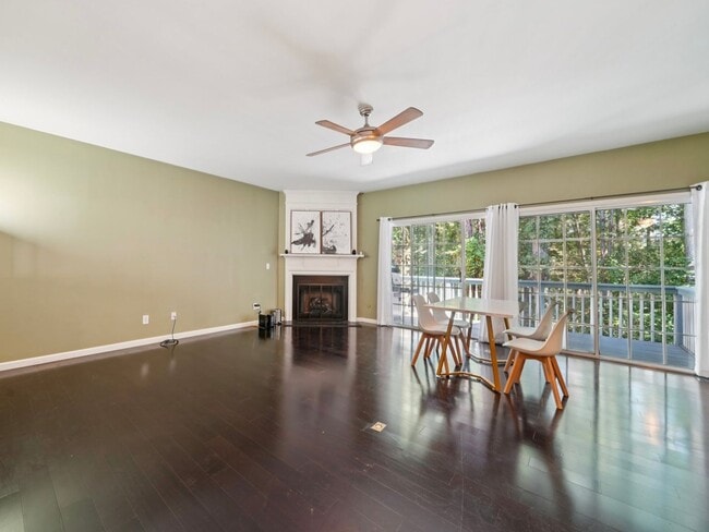 Photo - 3 Bedroom Townhome in the Heart of Dulth