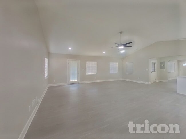 Photo - 11975 Cornelius St