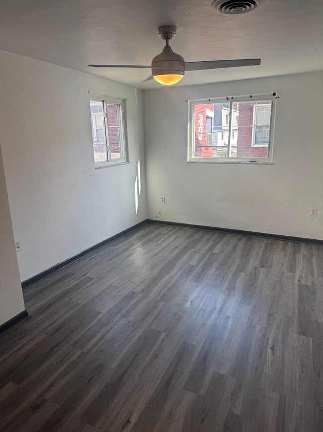 910 Penn St Unit 2