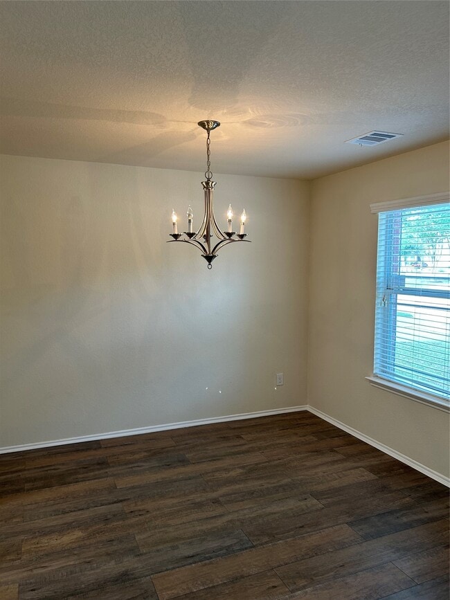 Photo - 5327 Stonegate Dr