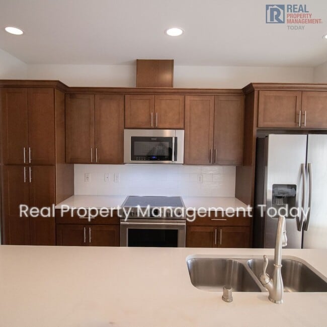 Photo - Beautiful 2 bed & 2.5 bath condo in Kent!!