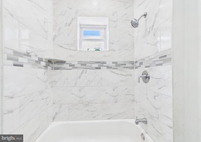 Photo - 616 S 60th St