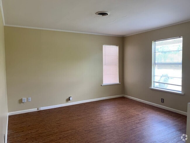 Building Photo - 4009 Bahama Dr Rental
