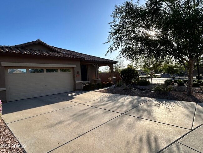 Photo - 2992 E Ravenswood Dr House