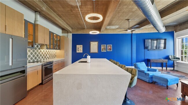 Photo - 222 Losoya St Unit 202