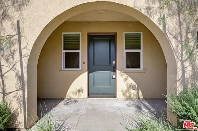 Photo - 681 S District Way Townhome