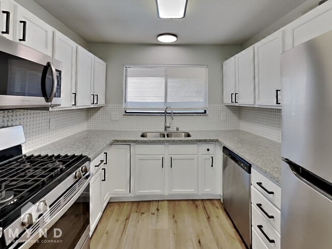 Photo - 4336 N Fox Point Dr